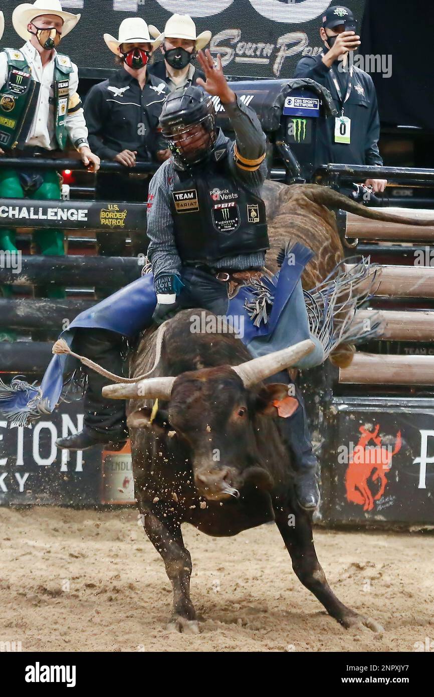 LAS VEGAS, NV - JUNE 19: Tyler Bingham rides bull Mr. Clean during the  Monster Energy Team Challenge, on June 19, 2020, at the South Point Arena, Las  Vegas, NV. (Photo by