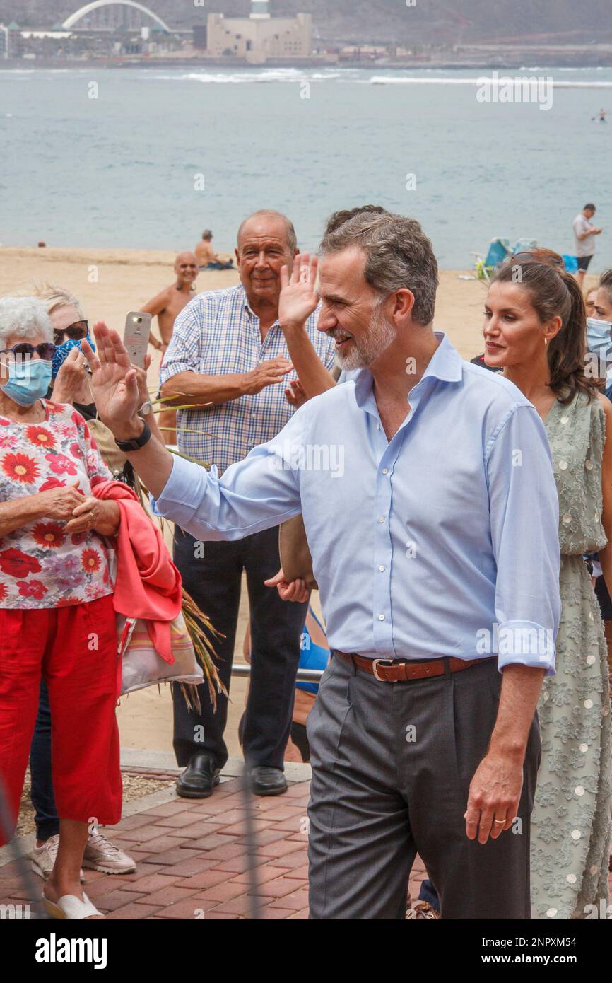 King Philip VI and Queen Letizia greet each other during their tour of the  Paseo de Las Canteras, in Las Palmas de Gran Canaria, Canary Islands  (Spain), on 23 June 2020. The