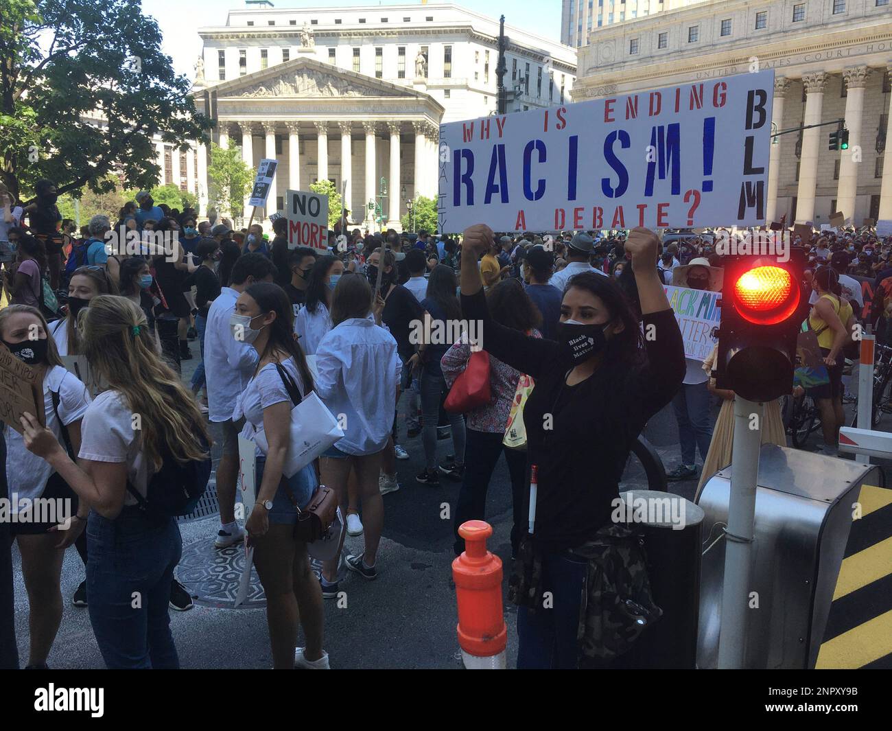 Photo by: zz/STRF/STAR MAX/IPx 2020 6/19/20 Demonstrators are seen in ...