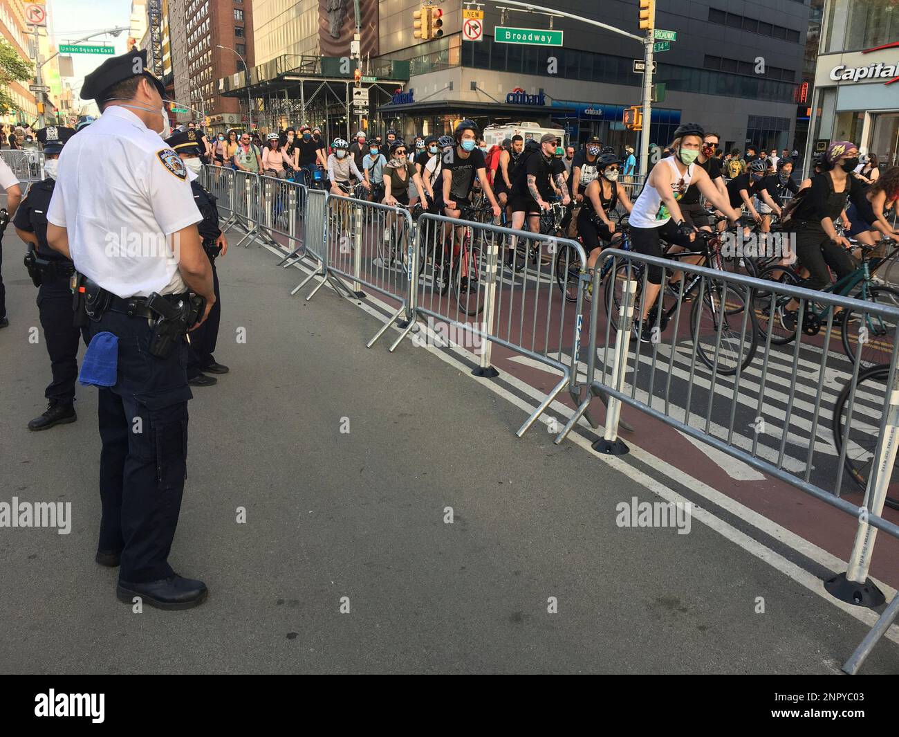 Manhattan Riot Photo by: zz/STRF/STAR MAX/IPx 2020 6/8/20 Cyclists - some yelling ...