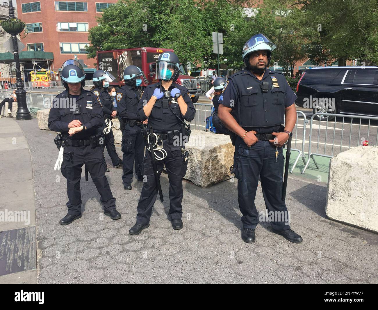 Manhattan Riot Photo by: zz/STRF/STAR MAX/IPx 2020 6/2/20 Images in and around Union ...