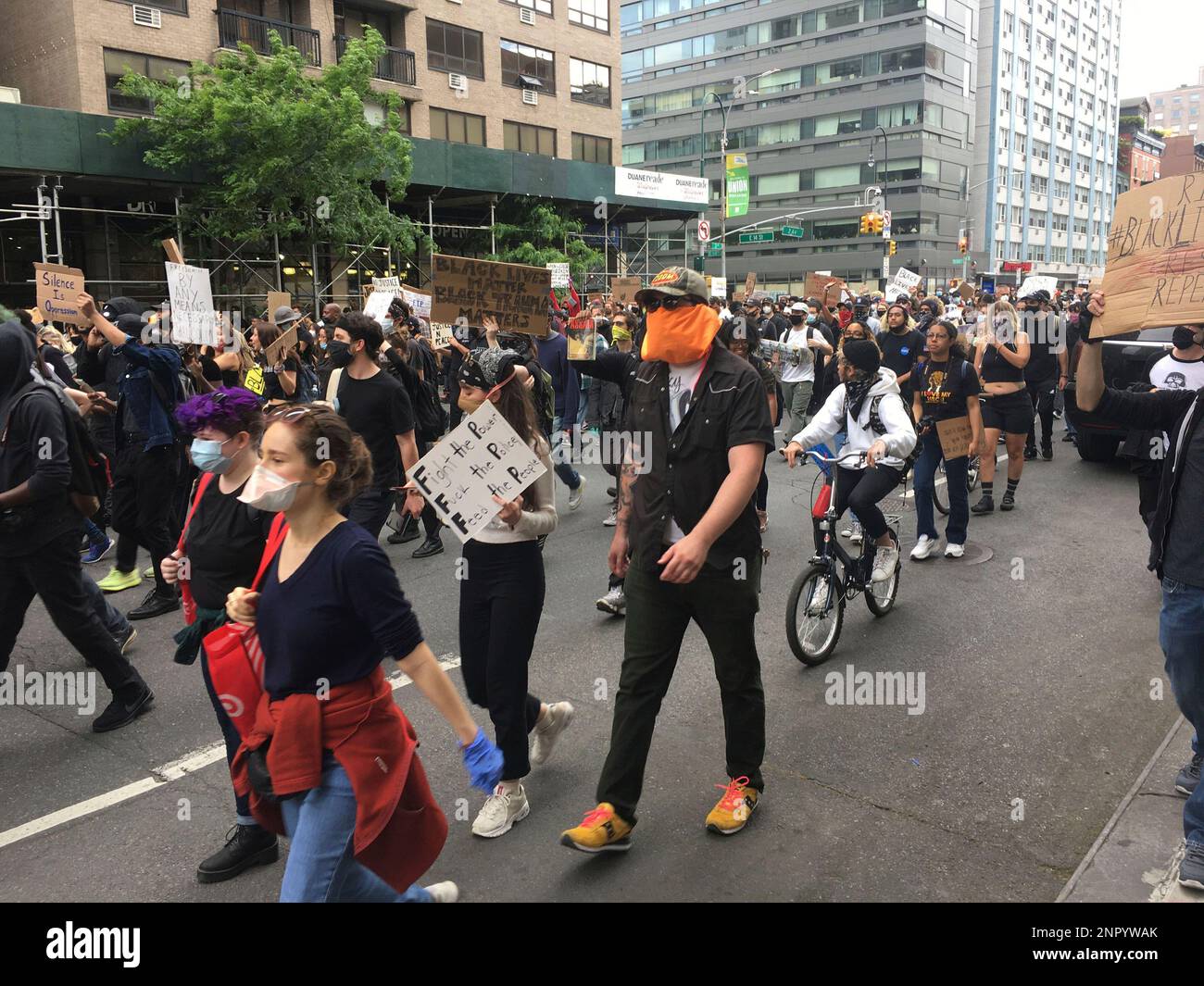 Manhattan Riot Photo by: zz/STRF/STAR MAX/IPx 2020 6/2/20 Images in and around Union ...