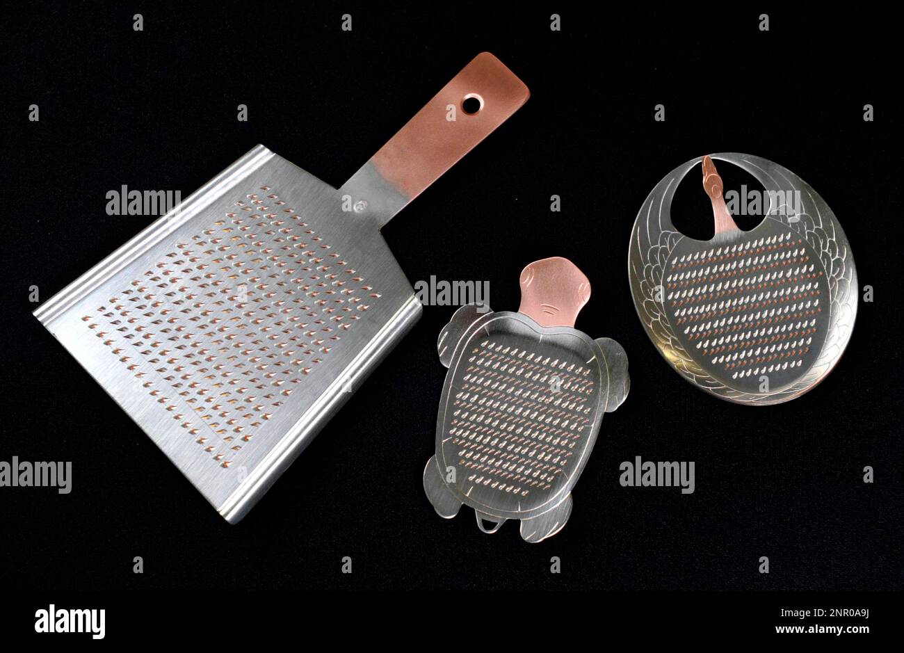 A picture shows Japanese grater, Oroshigane, and grated Japanese radish