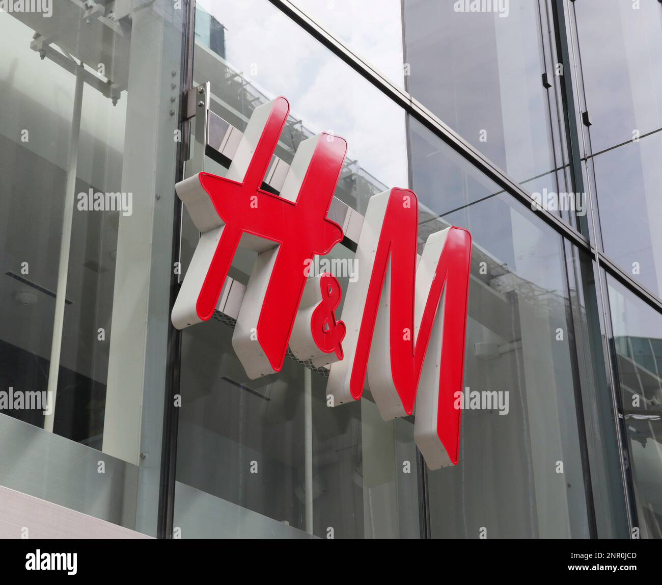 H and top m children's clothing