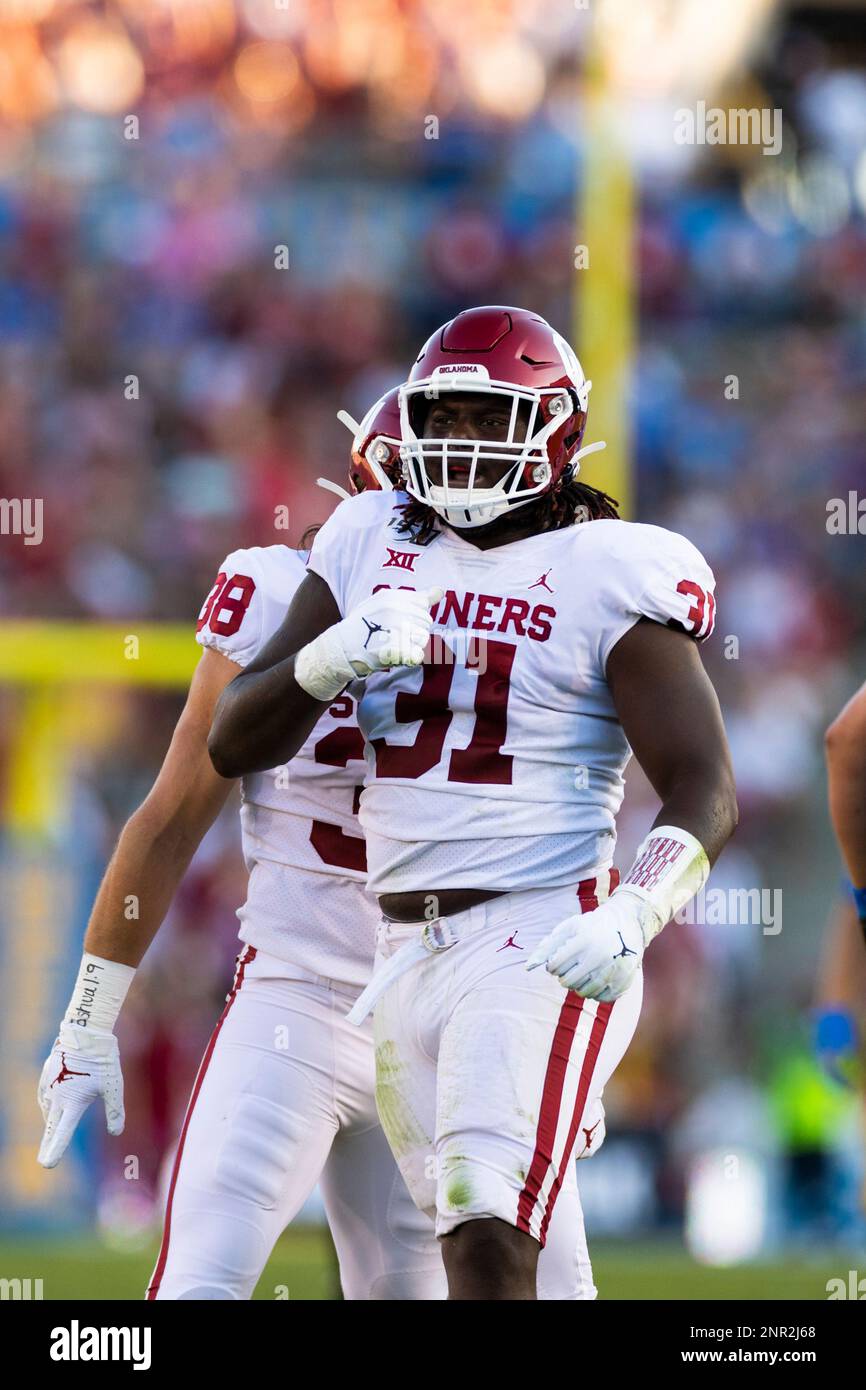 Oklahoma Sooners defensive tackle Jalen Redmond (31) celebrates during an  NCAA football game against the UCLA Bruins on Saturday, Sep. 14, 2019 in  Pasadena, Calif. (Ric Tapia via AP Stock Photo - Alamy