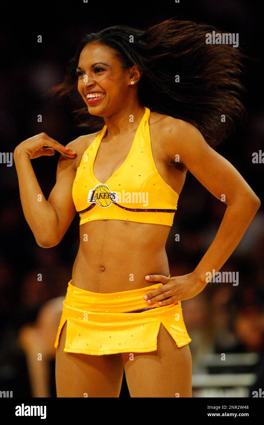 Los Angeles Laker girls cheerleader Amber Ory dances during an NBA  basketball game against the Sacramento Kings at the Staples Center on  Wednesday, March 24, 2004. (Kirby Lee via AP Stock Photo - Alamy
