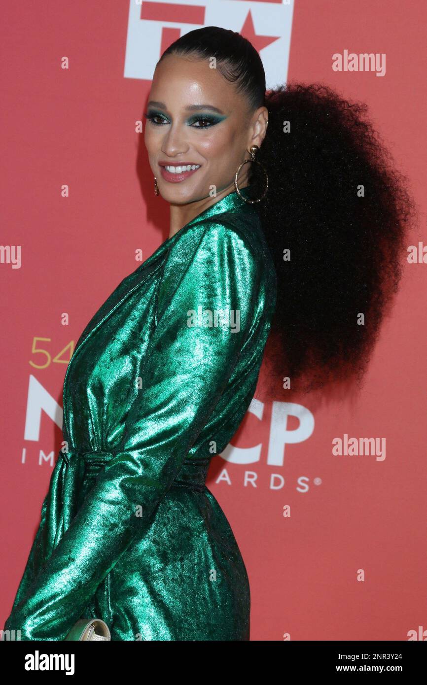 Pasadena, CA. 25th Feb, 2023. Elarica Johnson at arrivals for 54th