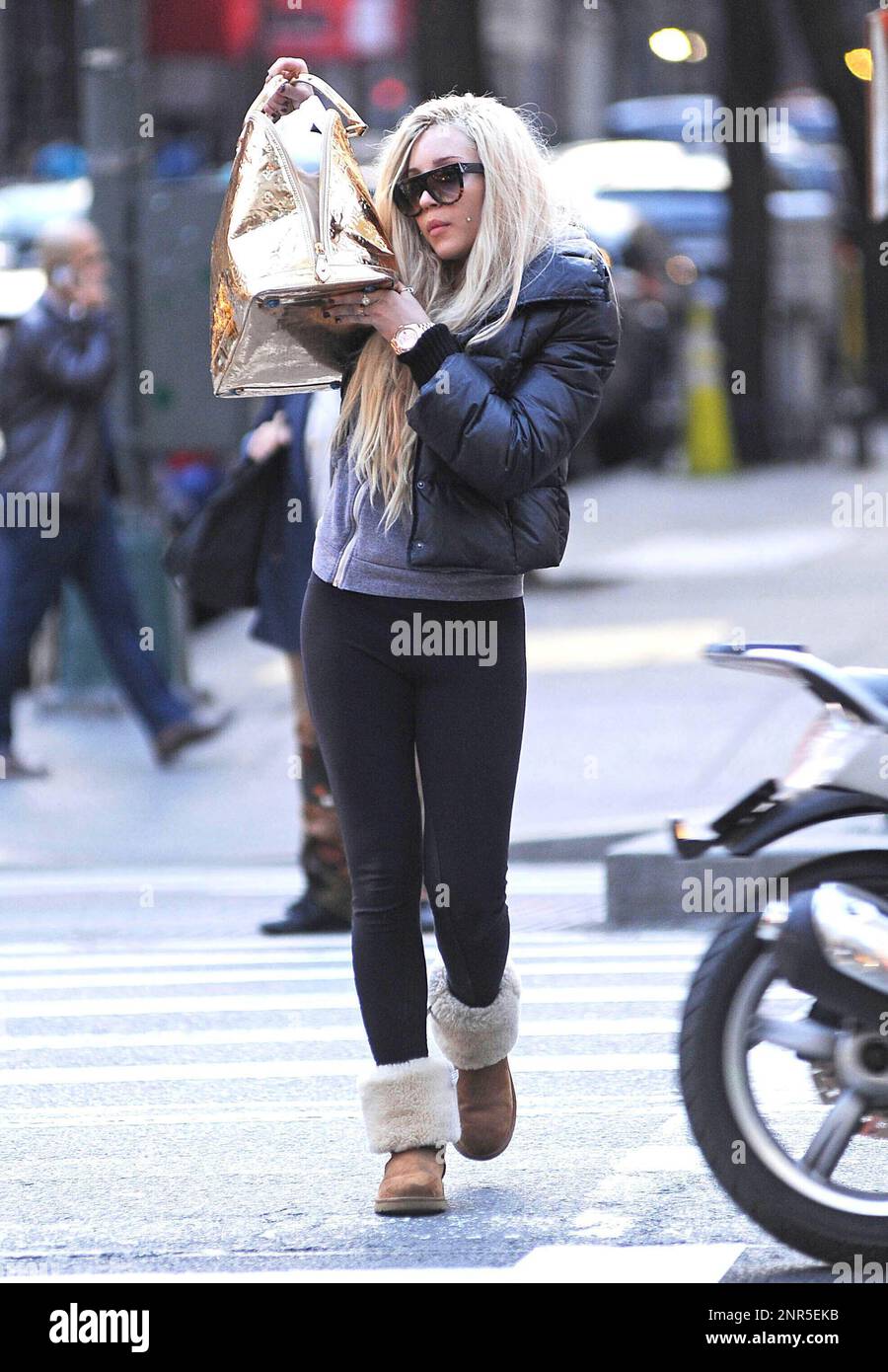 Photo by Tanya Kesey/STAR MAX/IPx 2020 3/17/20 Amanda Bynes is pregnant after briefly breaking