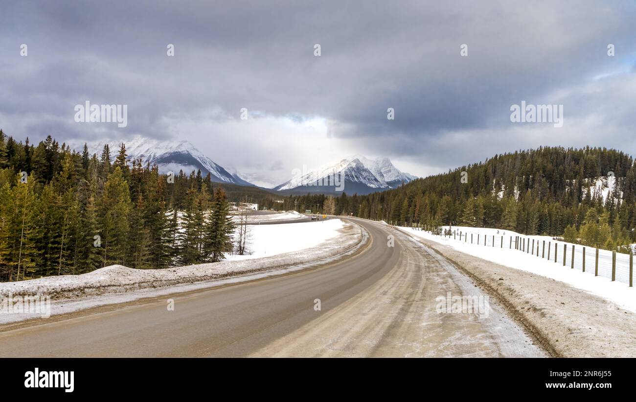 Lake Louise north entrance to highway 1 ramp in wintwer season cloudy ...