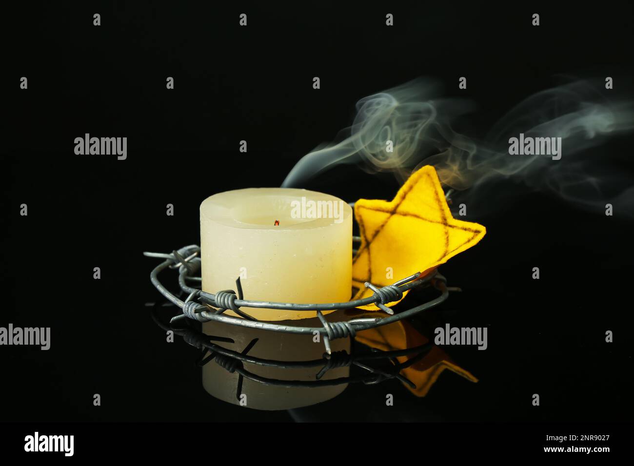 Yom hashoah yellow candle hires stock photography and images Alamy