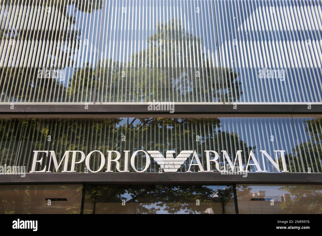 Giorgio armani sale spa