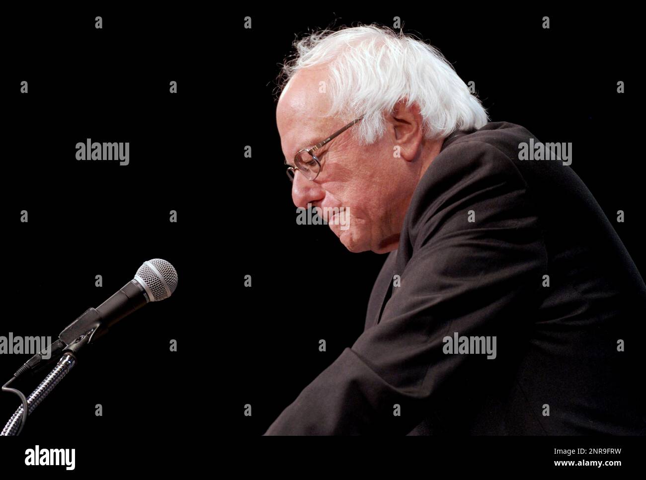 Photo by: Dennis Van Tine/STAR MAX/IPx 2/12/20 Bernie Sanders wins New ...