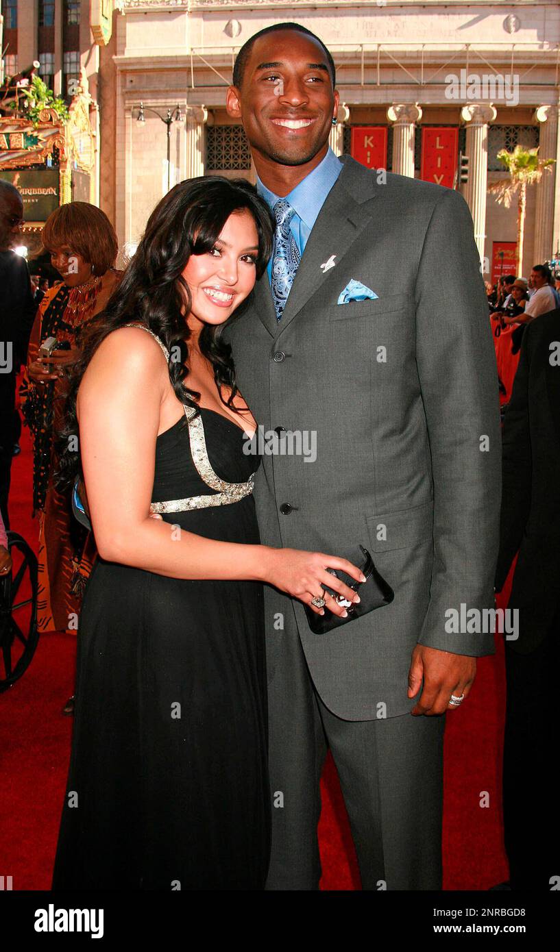 Photo by: NPX/STAR MAX/IPx 2020 1/26/20 Kobe Bryant has passed away at