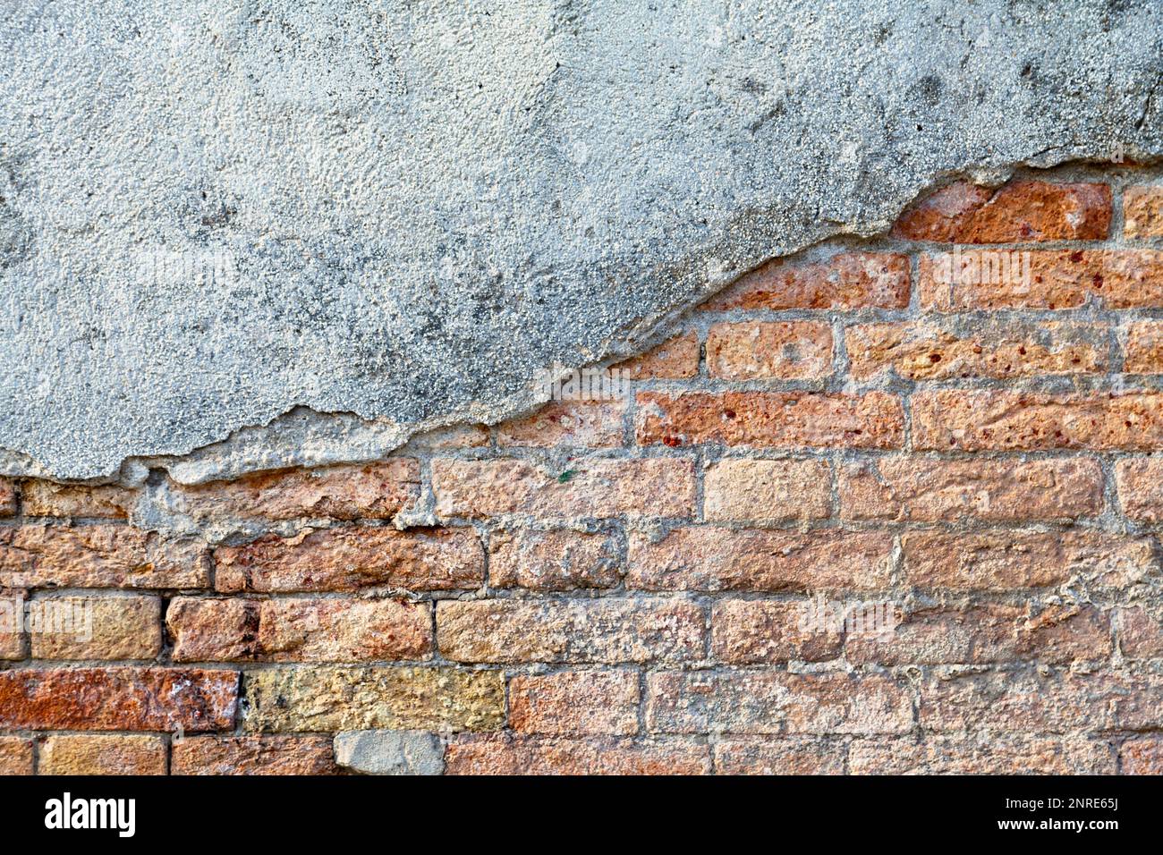 Concrete brick wall hi-res stock photography and images - Alamy