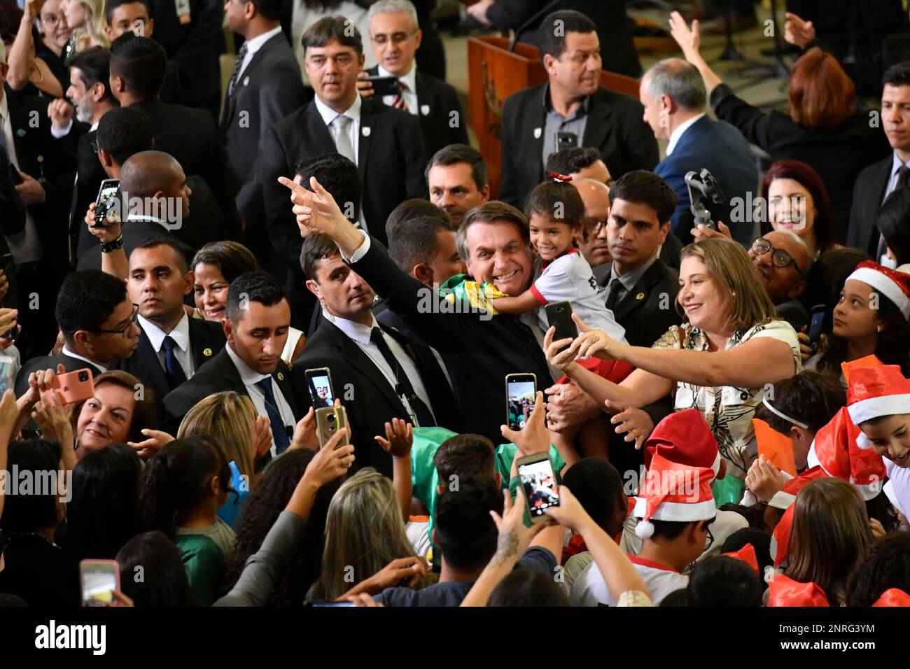 DF - Brasilia - 19/12/2019 - Christmas Cantata - Jair Bolsonaro, President  of the Republic, accompanied by Michelle