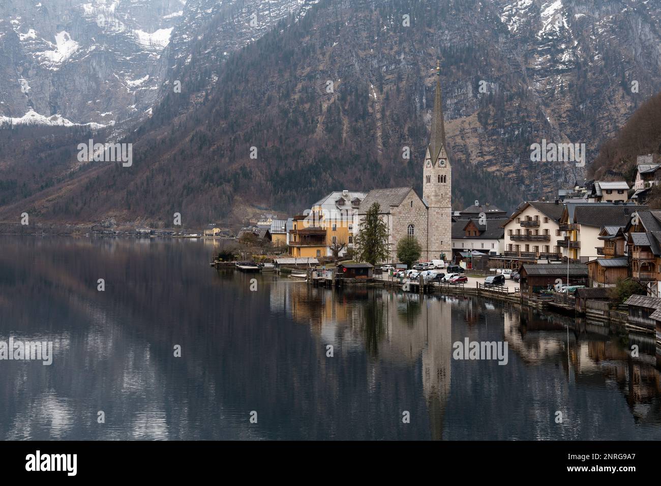 Famous Hallstatt lakeside town in the Alps, Salzkammergut region, Austria Stock Photo