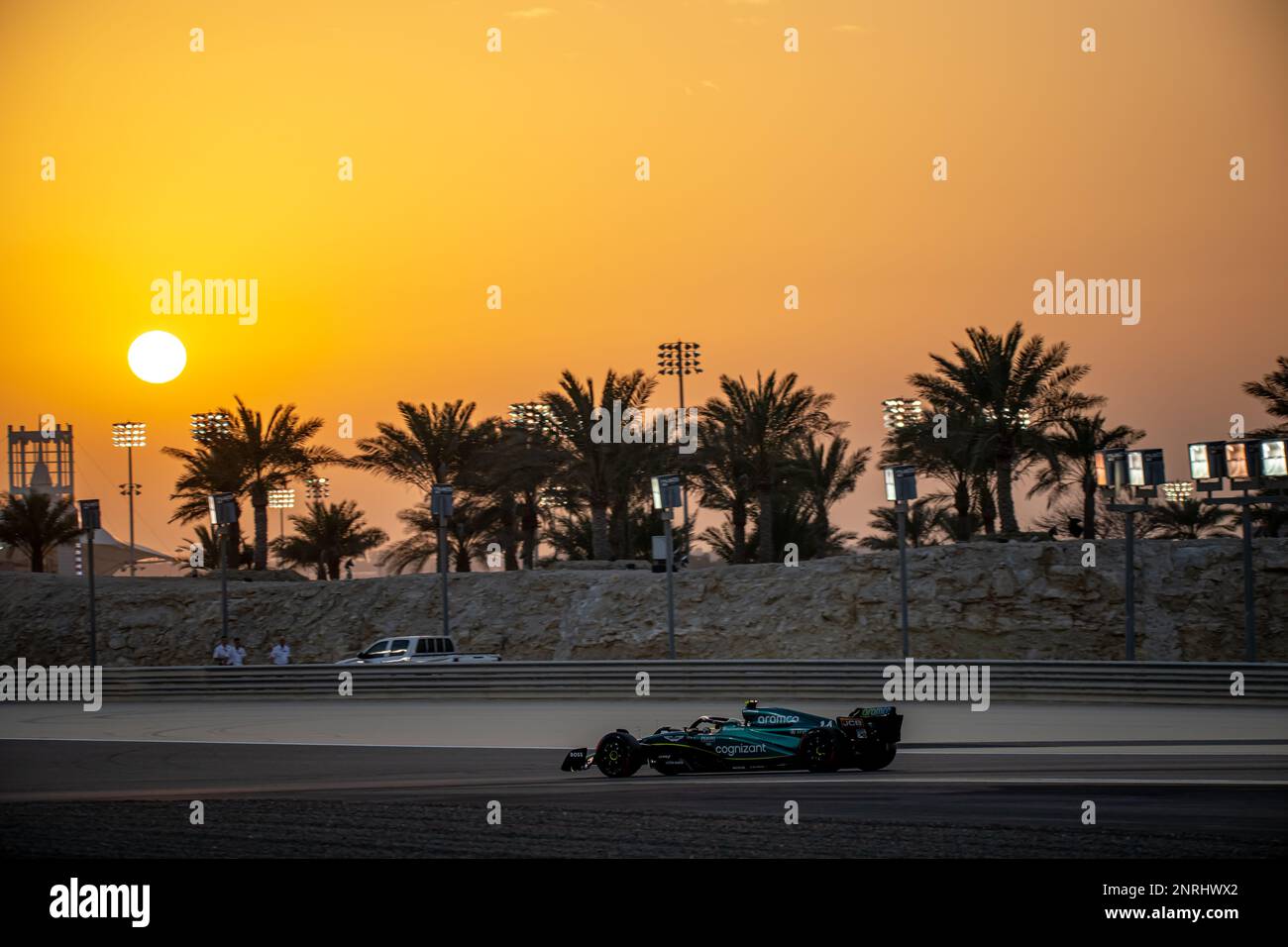 BAHRAIN INTERNATIONAL CIRCUIT, BAHRAIN - FEBRUARY 25: Fernando Alonso, Aston Martin F1 AMR23 during the Bahrain Testing at Bahrain International Circuit on February 25, 2023 in Sakhir, Bahrain. (Photo by Michael Potts/BSR Agency) Stock Photo