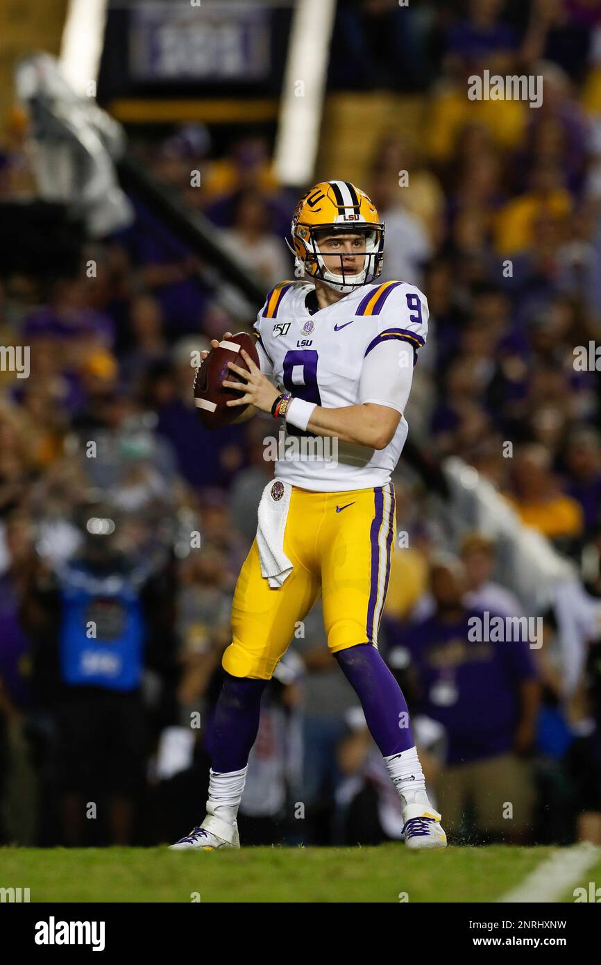 LSU Tigers quarterback Joe Burrow (9) throws during the NCAA