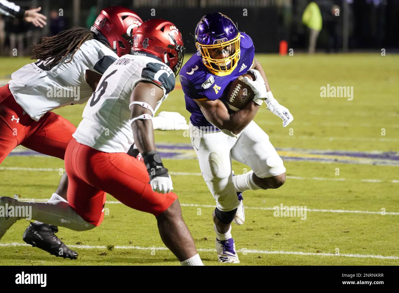 GREENVILLE, NC - NOVEMBER 02: East Carolina Pirates running back ...
