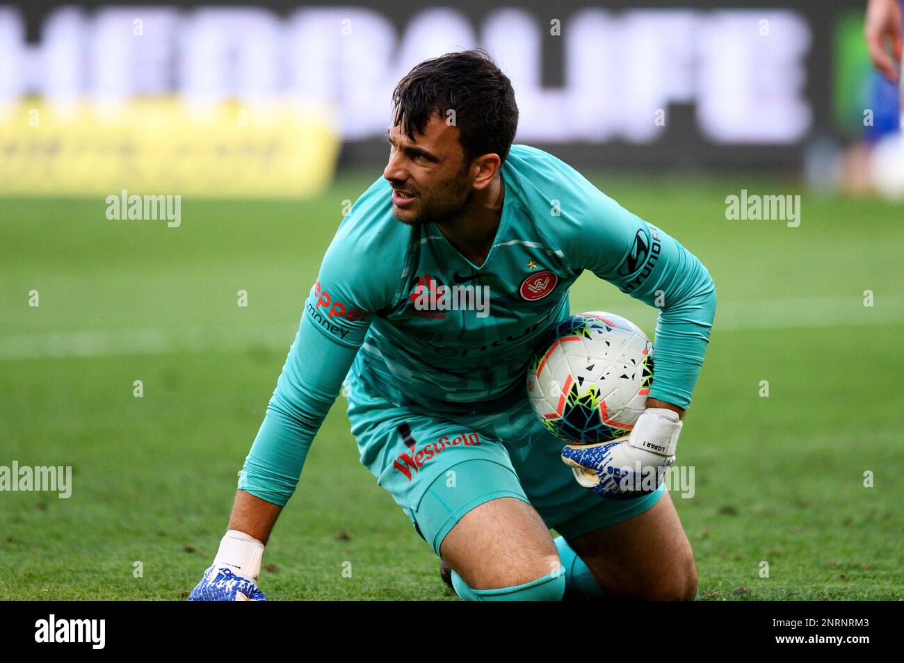 SYDNEY, AUSTRALIA - NOVEMBER 02: Western Sydney Wanderers goalkeeper ...