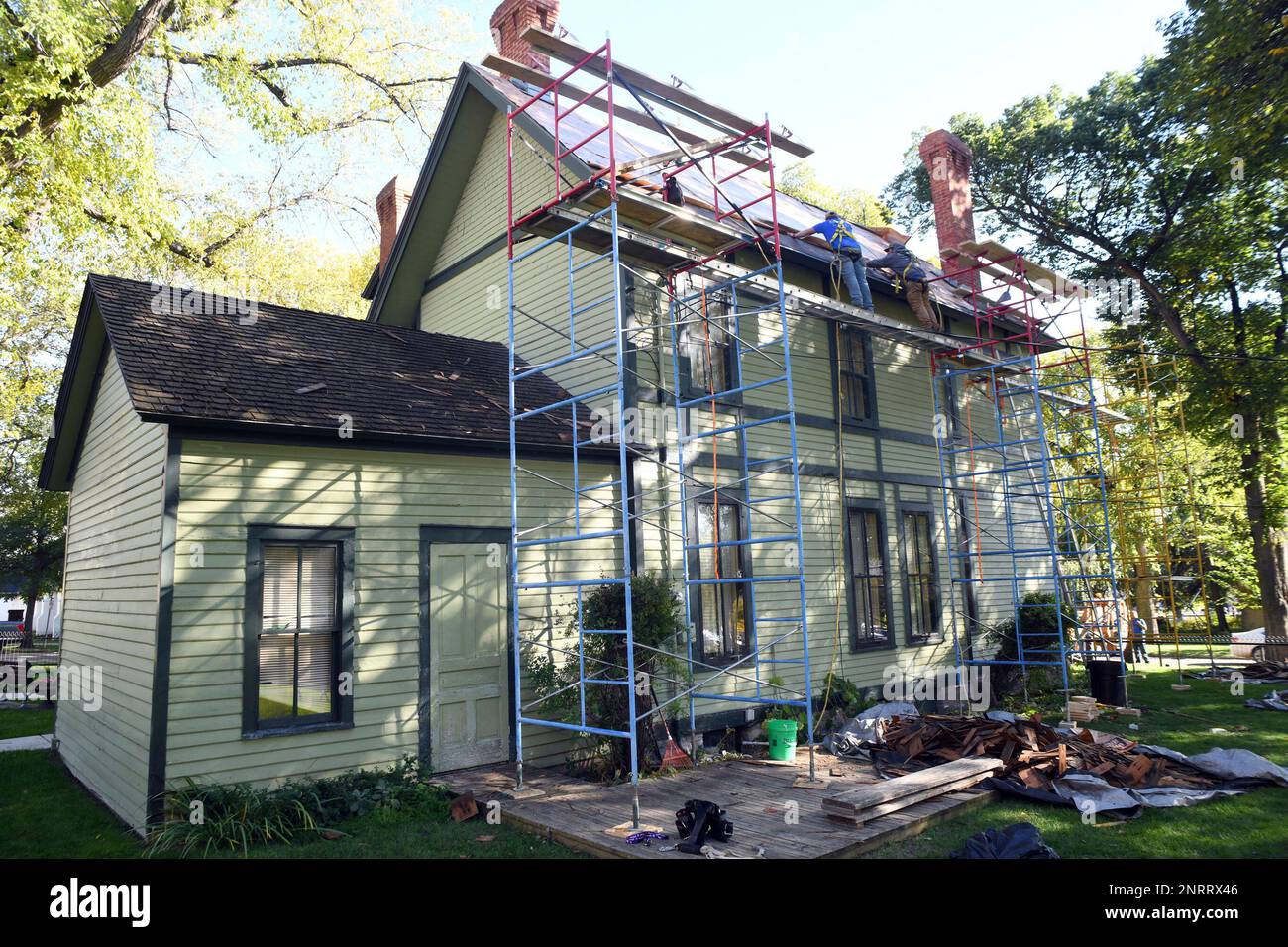 In an Oct. 8, 2019 photo,Workers from EQuality Contracting began