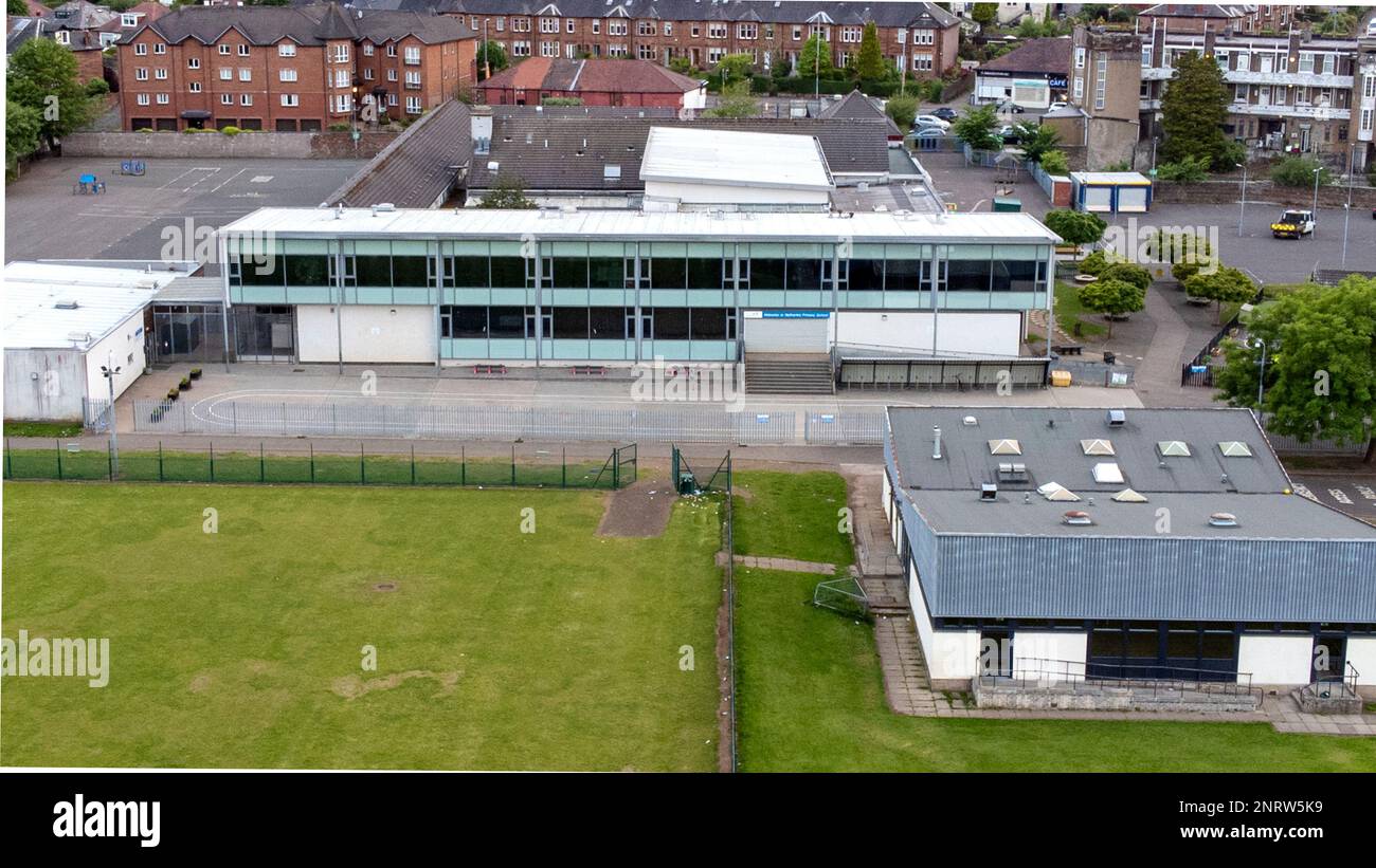 Ariel view of Netherlee Primary School in East Renfrewshire situated south of Glasgow city centre. Part of the Greater Glasgow area. Stock Photo