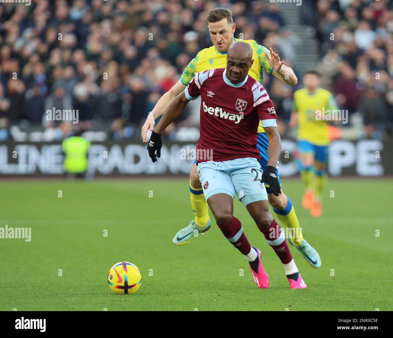 Angelo ogbonna hi-res stock photography and images - Alamy