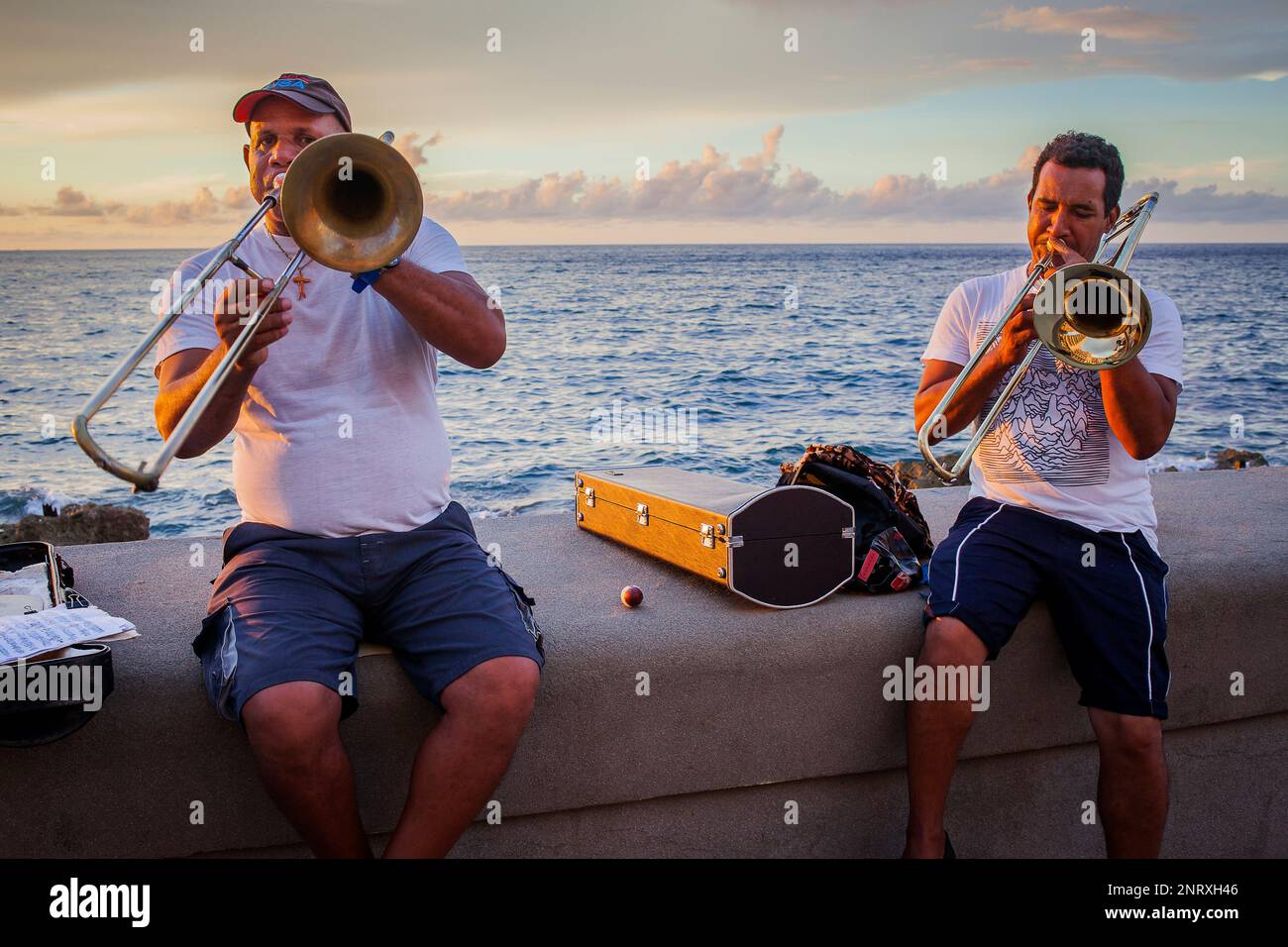 Street musicians, in Malecón, La Habana, Cuba Stock Photo