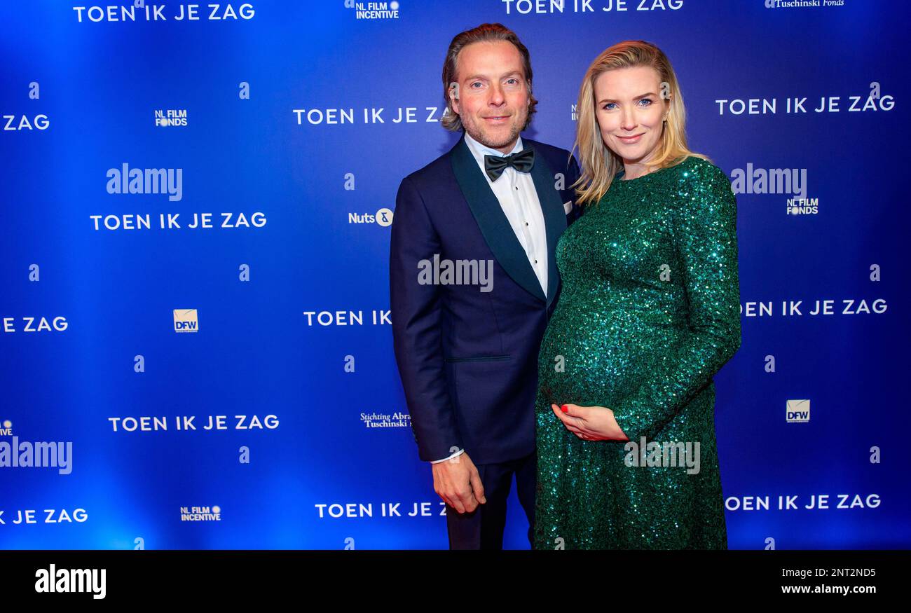 modder Melodrama Civic AMSTERDAM - Olivier Rutgers and Laurien Verstraten on the red carpet during  the premiere of Toen Ik Je Zag. The film is based on the book by Isa Hoes  about her life