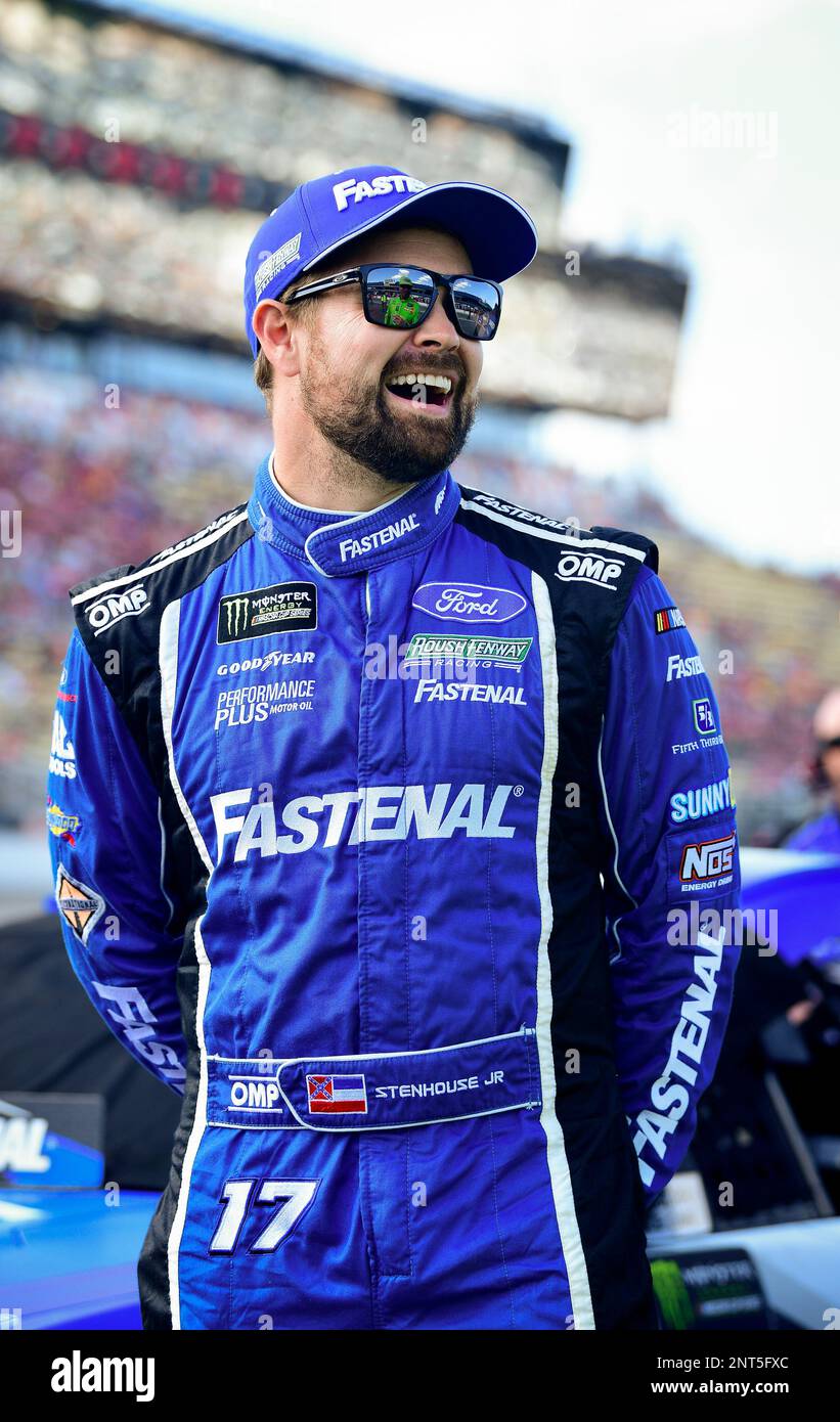 17 Ricky Stenhouse Jr., Roush Fenway Racing, Ford Mustang Fastenal