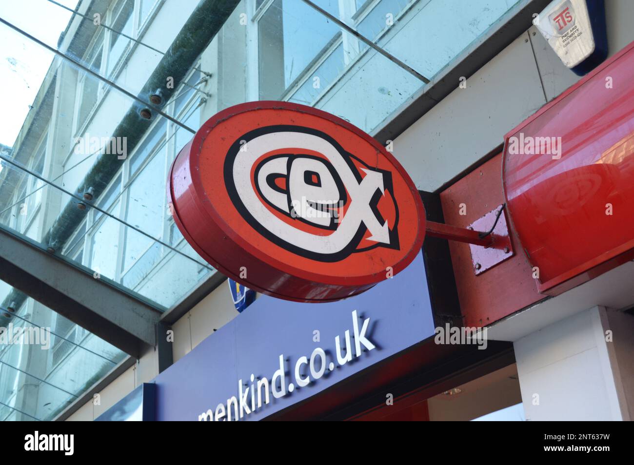 Video game exchange hi res stock photography and images Alamy