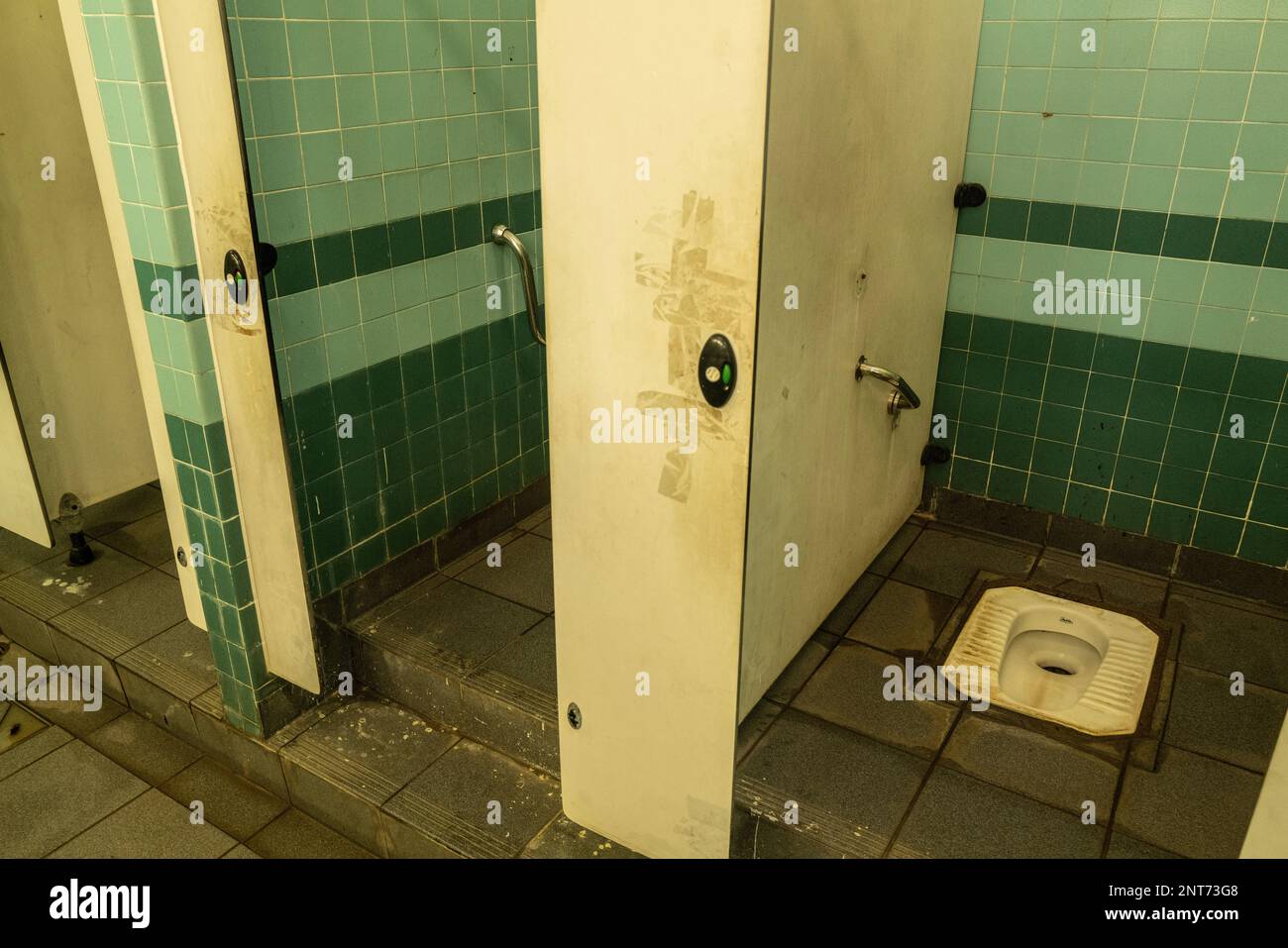 Long drop toilet hires stock photography and images Alamy