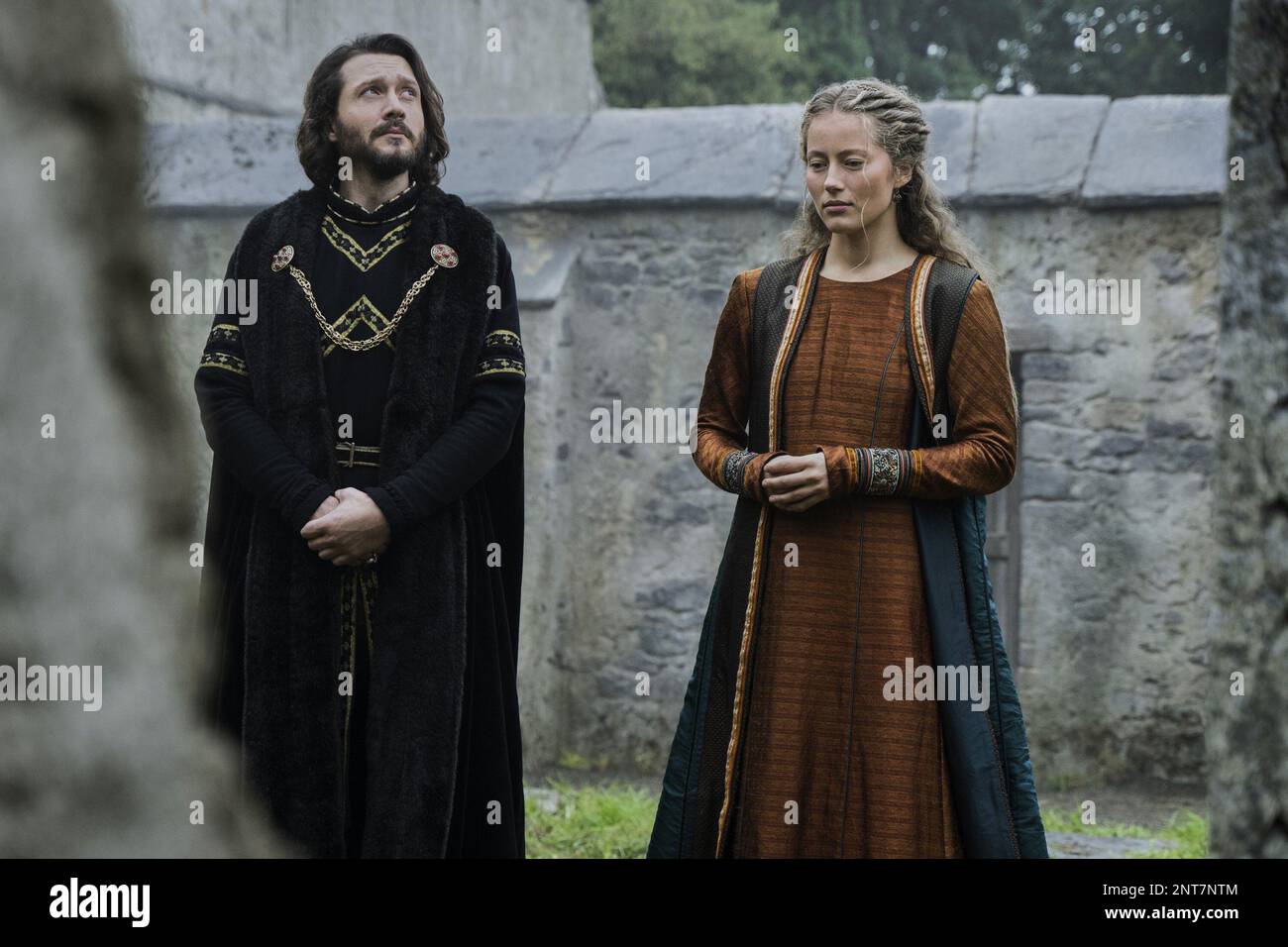 VIKINGS VALHALLA, from left David Oakes, Henessi Schmidt, Birth and Rebirth, (Season 2, ep