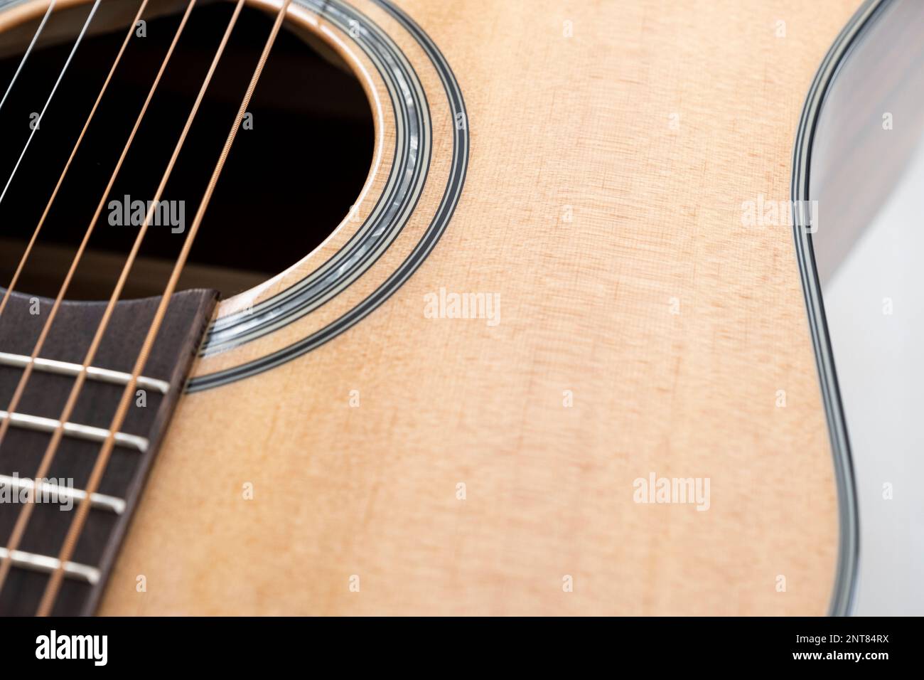 Guitar string pin hi res stock photography and images Alamy