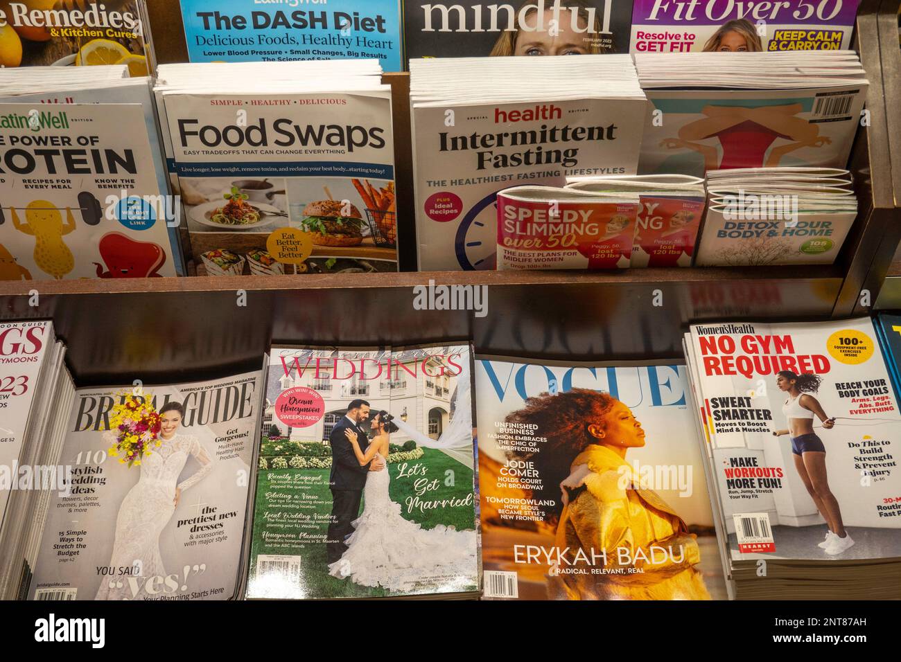 Barnes & Noble booksellers on Fifth Avenue has a large selection of books and magazines, New York City, USA  2023 Stock Photo