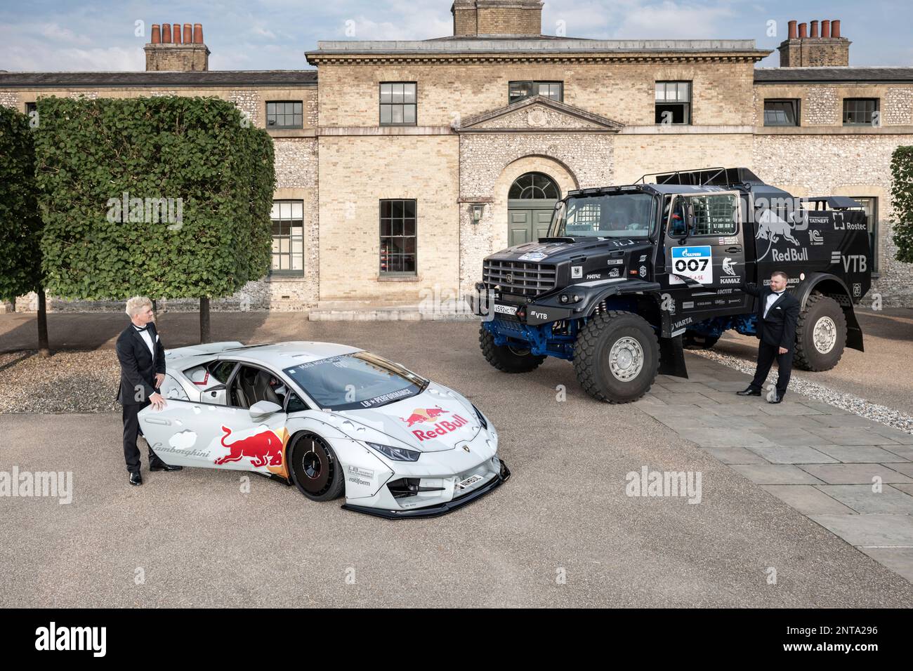 Sports Car Vs Supercar : Duel of Speed