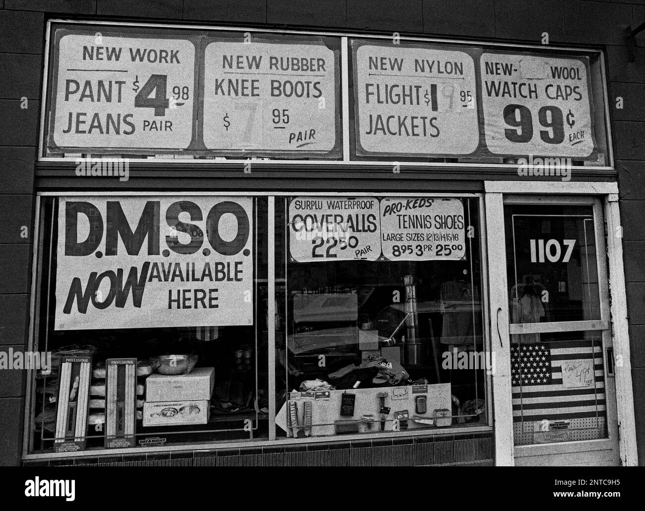 Surplus store Black and White Stock Photos & Images Alamy
