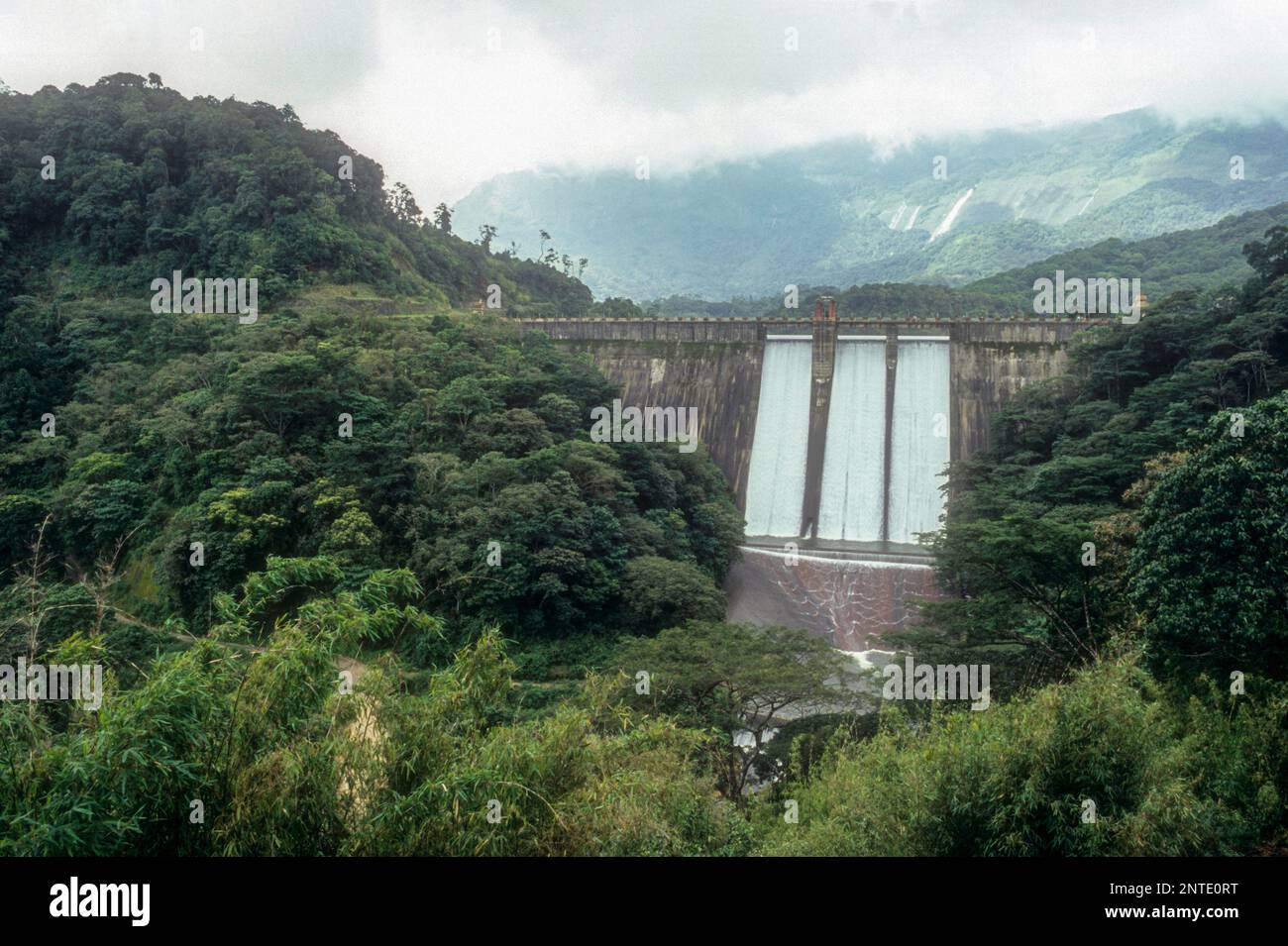 Over flow water in Siruvani Dam at Siruvani, Kerala, South India, India, Asia. Western Ghats Stock Photo