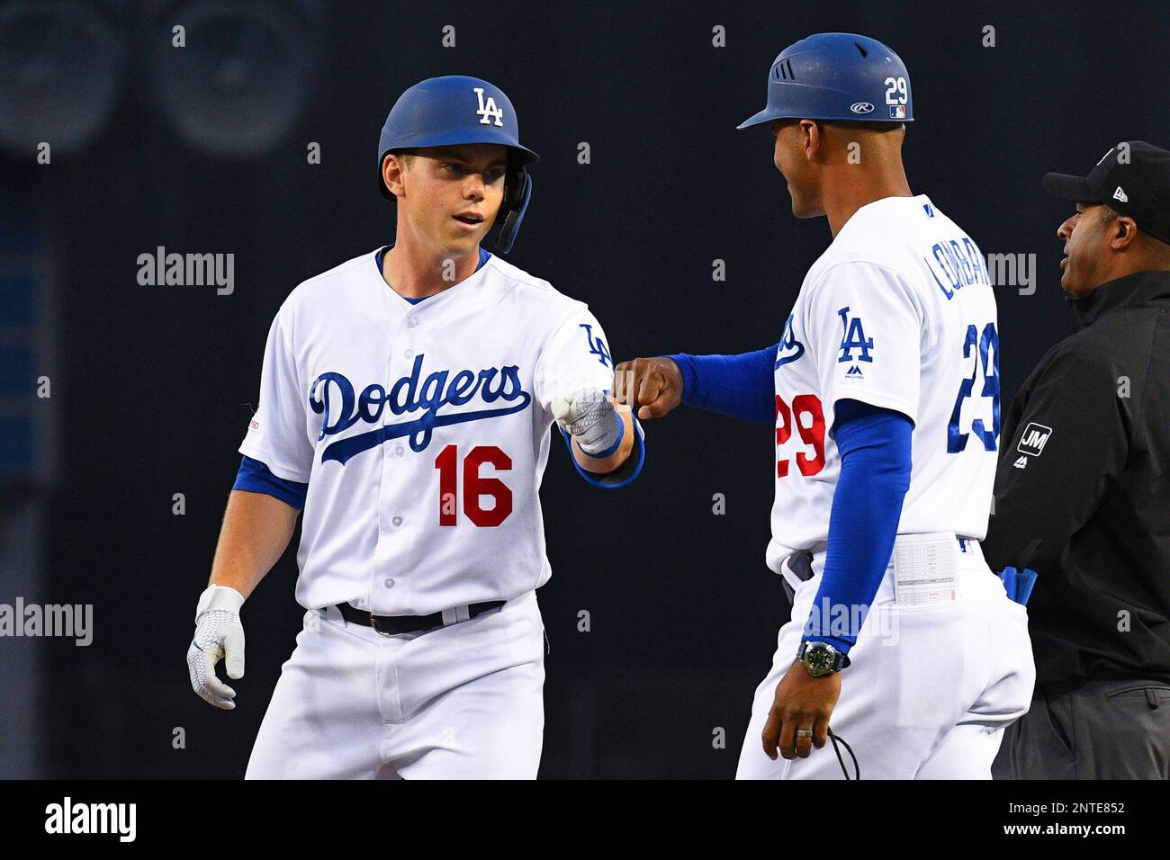 LOS ANGELES, CA - MAY 29: Los Angeles Dodgers catcher Will Smith (16) looks  on during a MLB game between the New York Mets and the Los Angeles Dodgers  on May 29