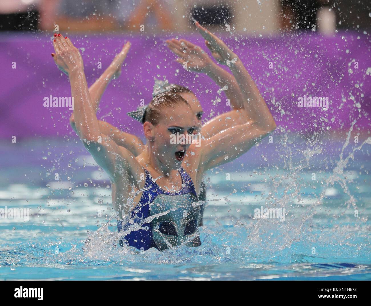 Russia s Svetlana KOLESNICHENKO And Svetlana ROMASHINA Perform During russia-s-svetlana-kolesnichenko-and-svetlana-romashina-perform-during