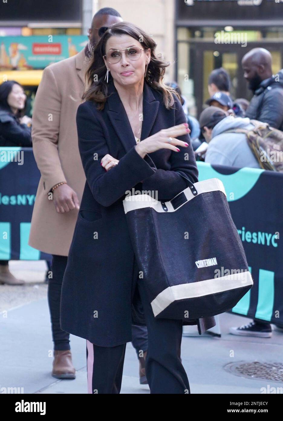 Photo by: zz/John Nacion/STAR MAX/IPx 2019 4/17/19 Bridget Moynahan is ...