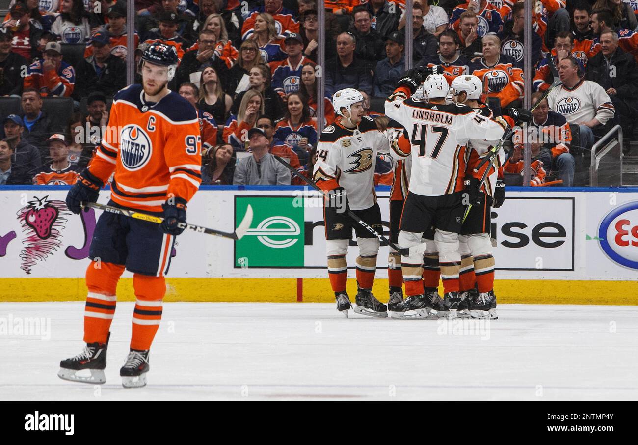 Anaheim Ducks celebrate a goal as Edmonton Oilers' Connor McDavid (97