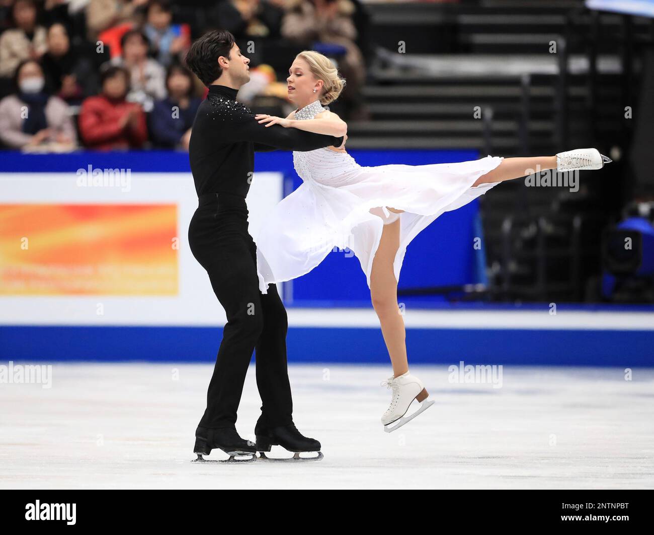 Canada's Kaitlyn WEAVER and Andrew POJE perform during ICE DANCE FREE ...