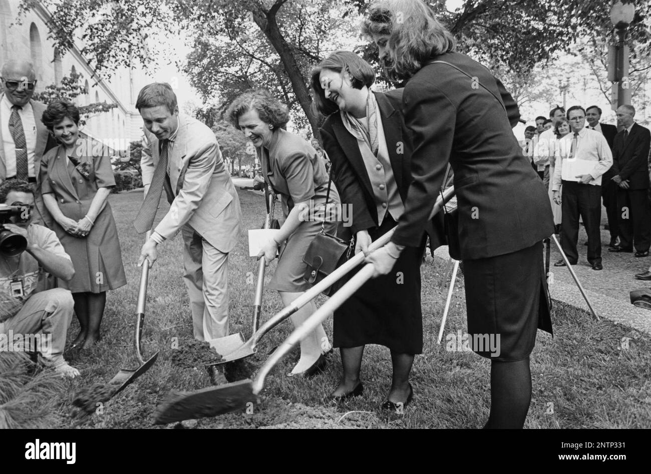 Dedication of the Paul Henry Memorial Tree, as Fred Upton (close friend