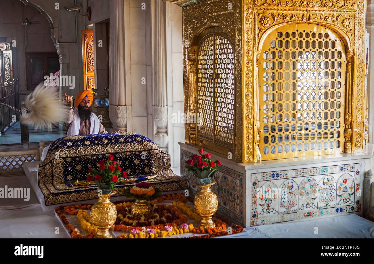 Interior of golden temple, Amritsar, Punjab, India Stock Photo - Alamy