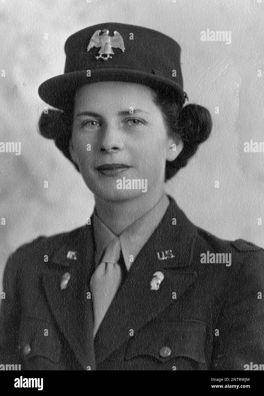 Ww2 womens army corps hi-res stock photography and images - Alamy