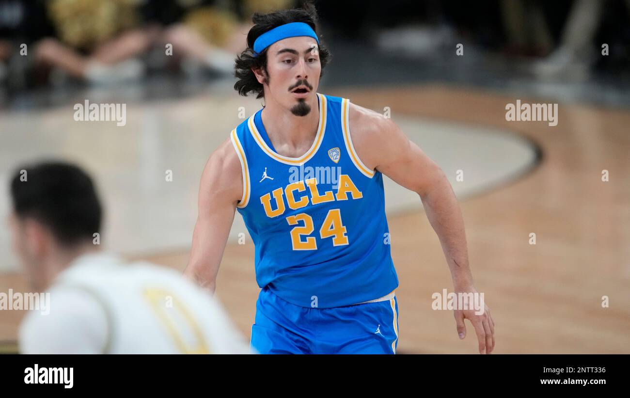 UCLA guard Jaime Jaquez Jr. (24) in the first half of an NCAA college