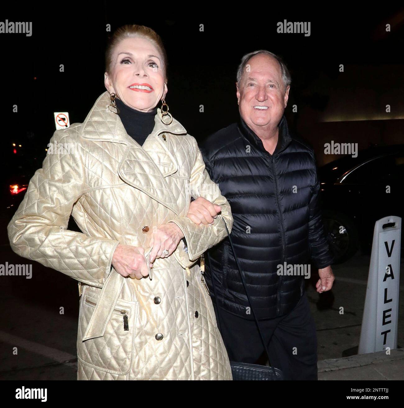 Photo by zz/GOTPAP/STAR MAX/IPx 2019 3/3/19 Neil Sedaka and his wife