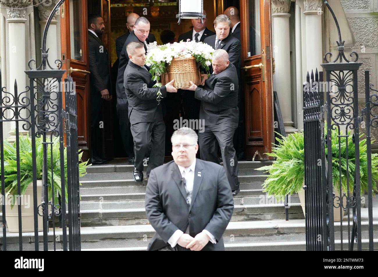 Photo by John Nacion/STAR MAX/IPx 2019 2/25/19 Lee Radziwill Funeral