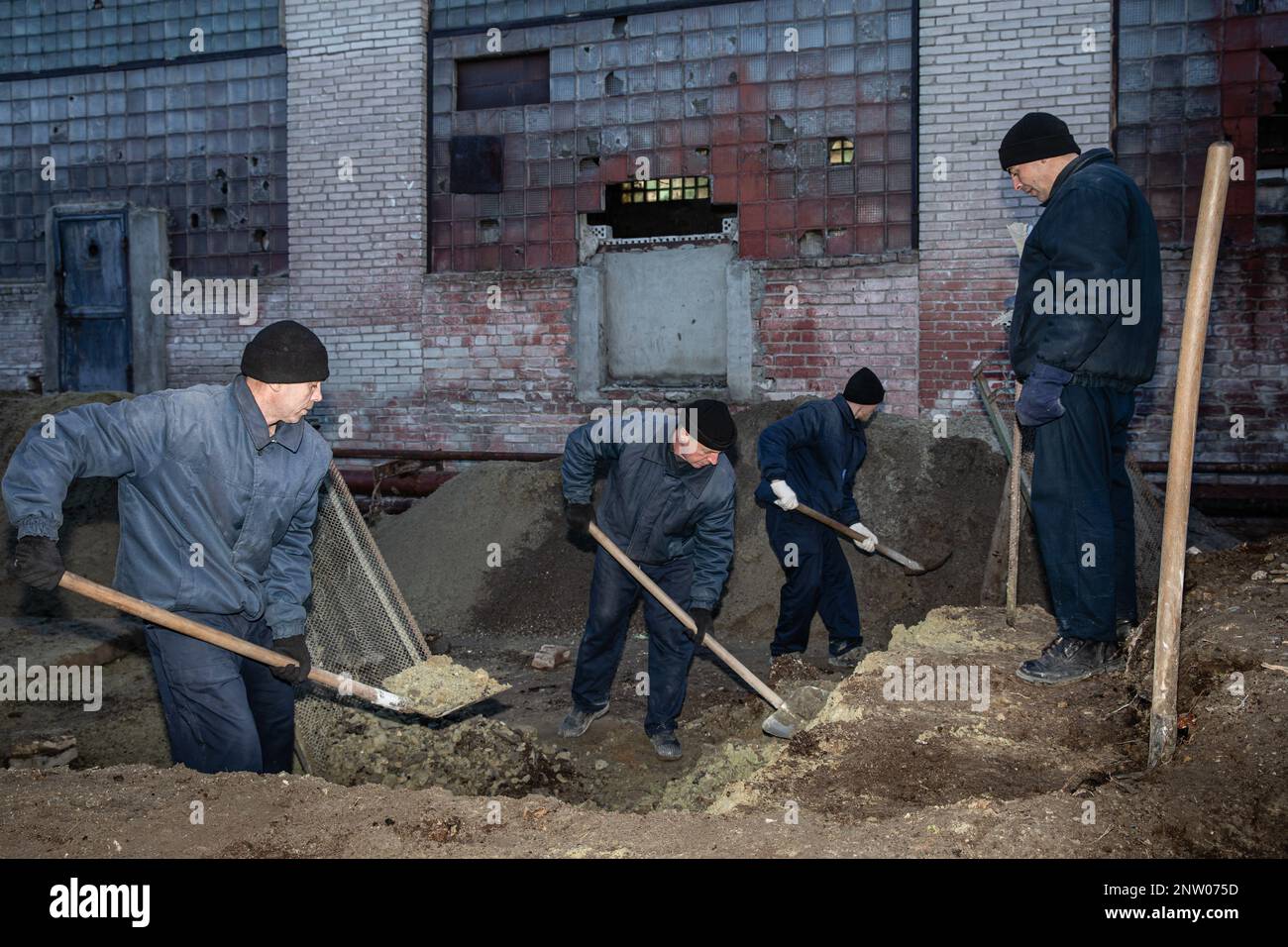 Ukraine. 17th Jan, 2023. Prisoners do a variety of construction work